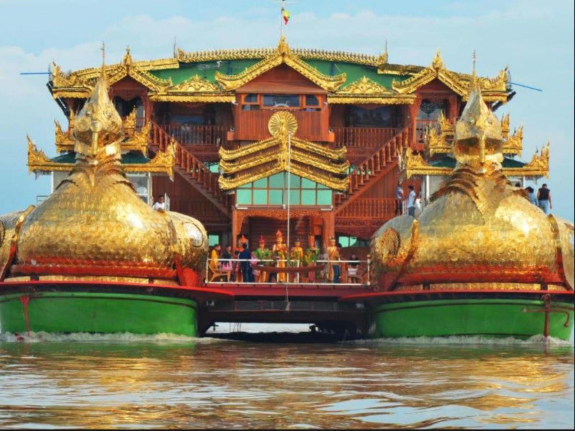 Mandalay Karaweik Mobile Hotel Eksteriør bilde